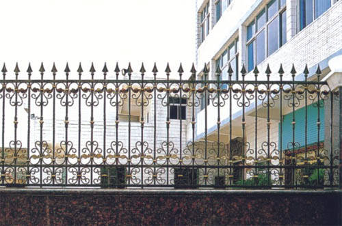 E01-89